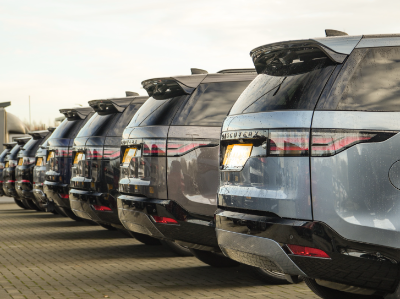 Why Now Is a Great Time to Buy a Land Rover in Lincolnshire