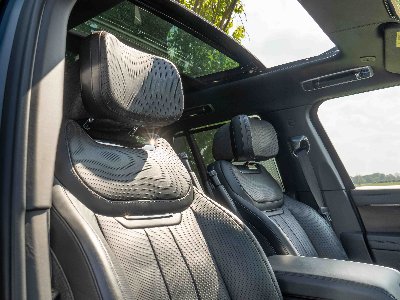 Luxury Meets Comfort: Heated & Ventilated Seats in Land Rover Vehicles