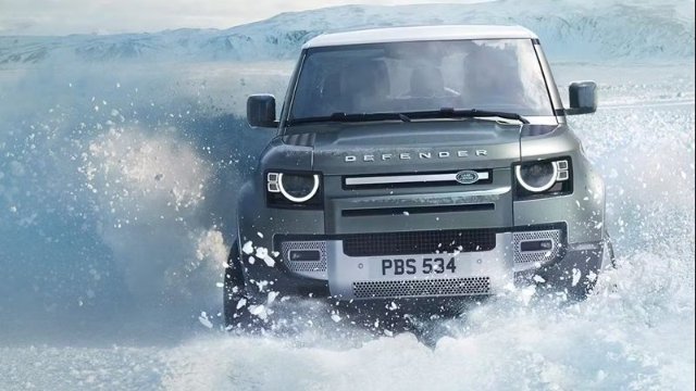 Defender 110 snow