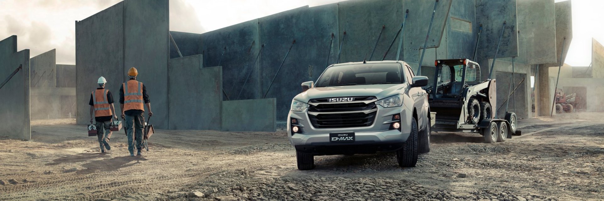 Isuzu truck and work men