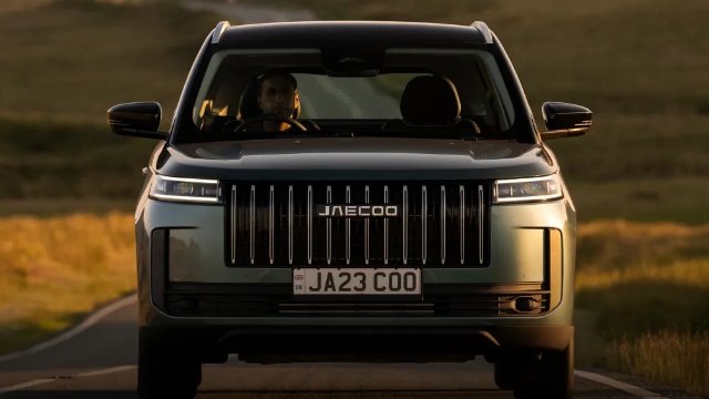 Three driving modes https://www.duckworth.co.uk/assets/media/jaecooj5_3.jpeg