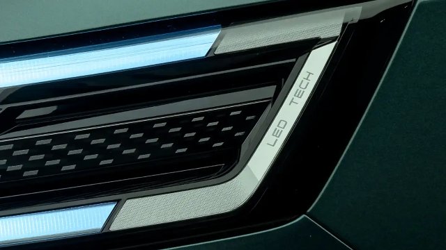 LED Headlights https://www.duckworth.co.uk/assets/media/jaecooj5headlight.jpeg
