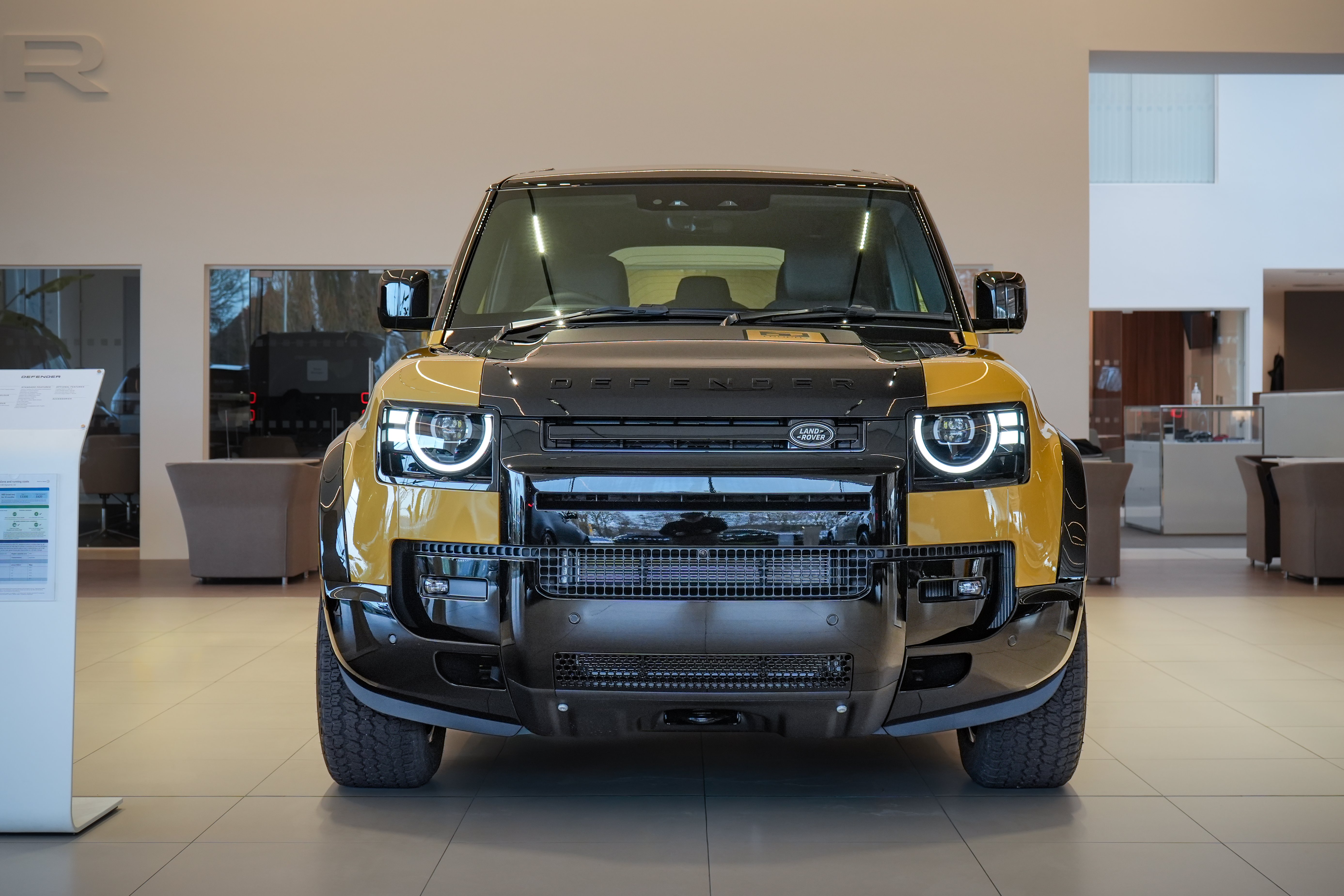 Introducing the new Defender 110 Trophy Edition