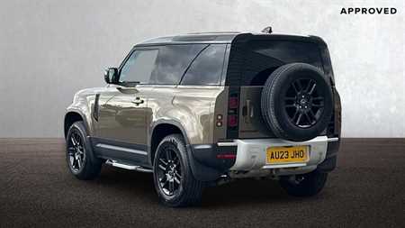 DEFENDER