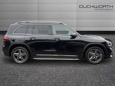 MERCEDES-BENZ GLB